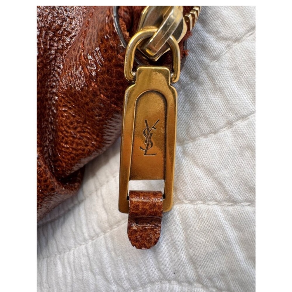 Yves Saint Laurent Downtown bag in brown patent leather - Picture 5 of 14